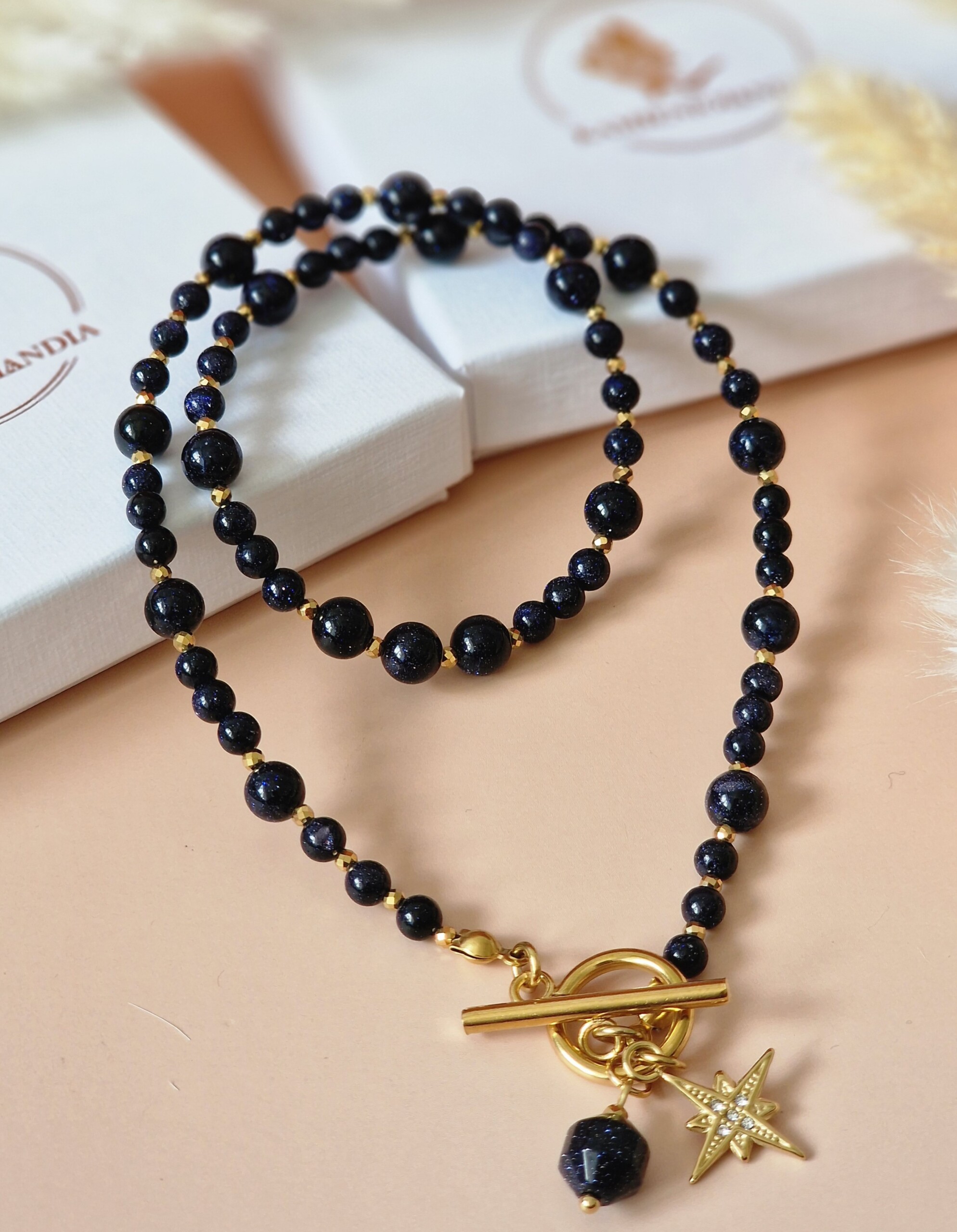 Naszyjnik Noc Kairu, Hematyt