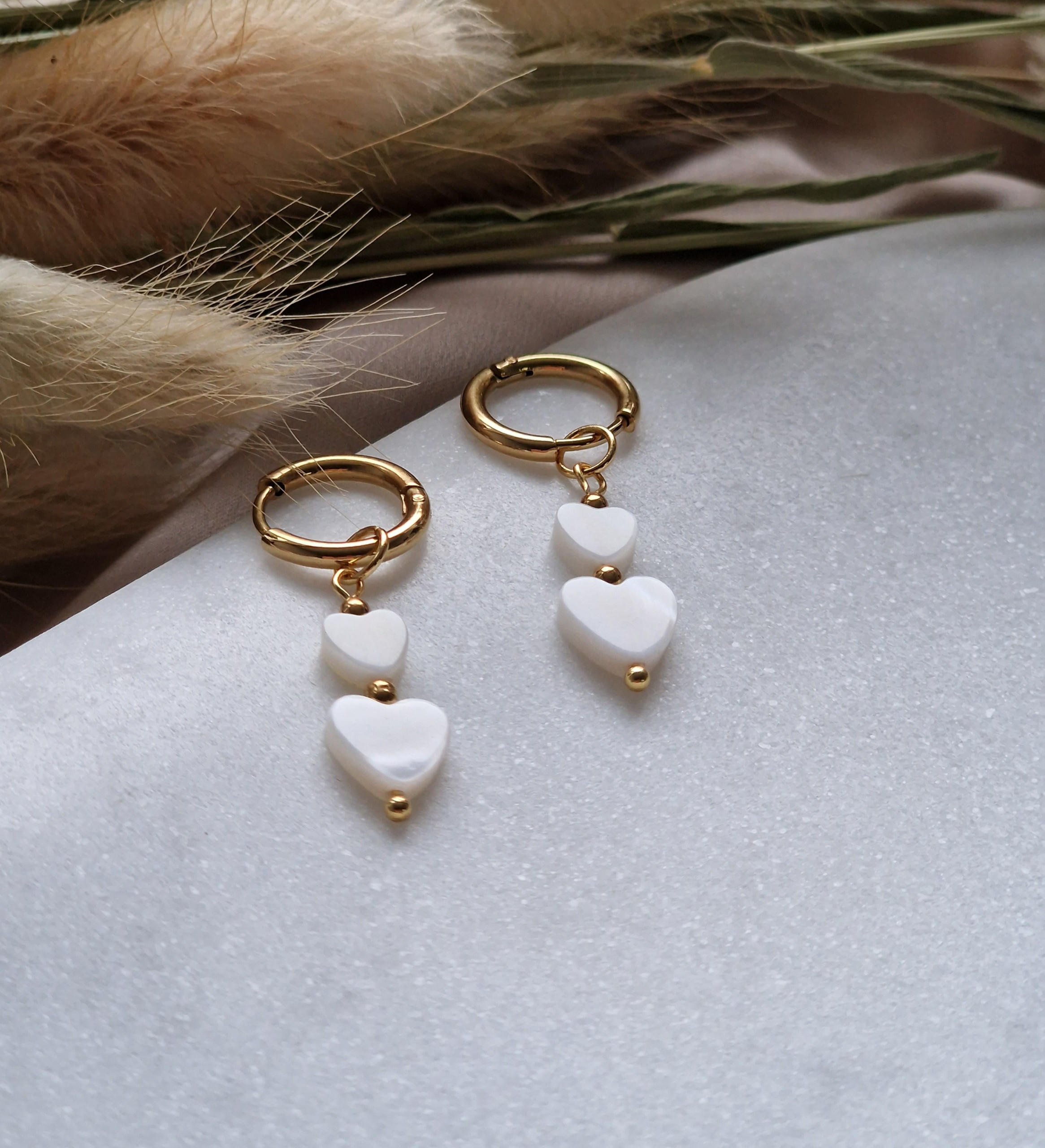 Kolczyki Masa perłowa serca