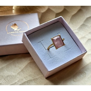 pierscionek-kwarc-rozowy-stal-chirurgiczna