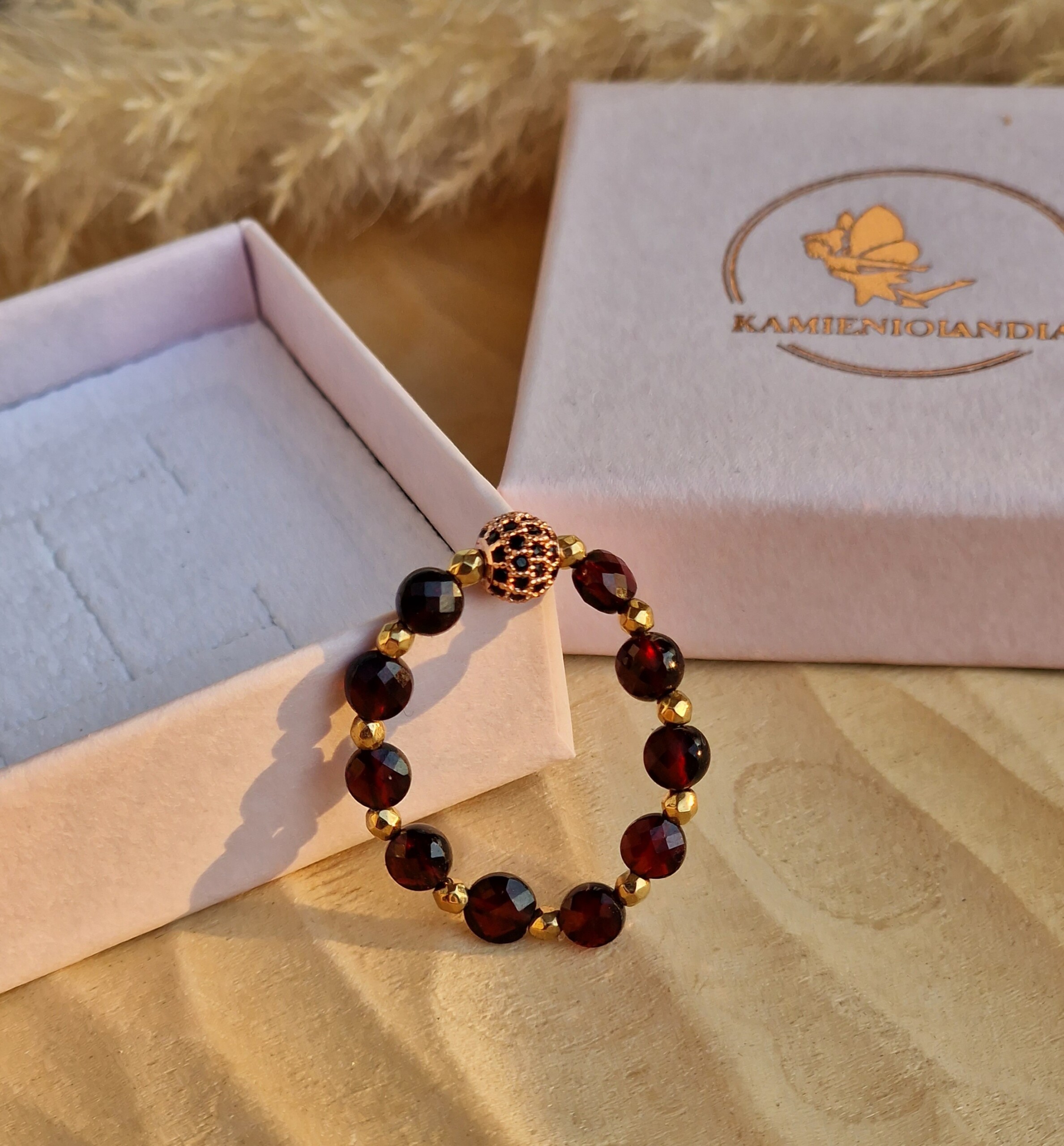 Pierścionek Granat, Hematyt, miedziana kulka z cyrkoniami