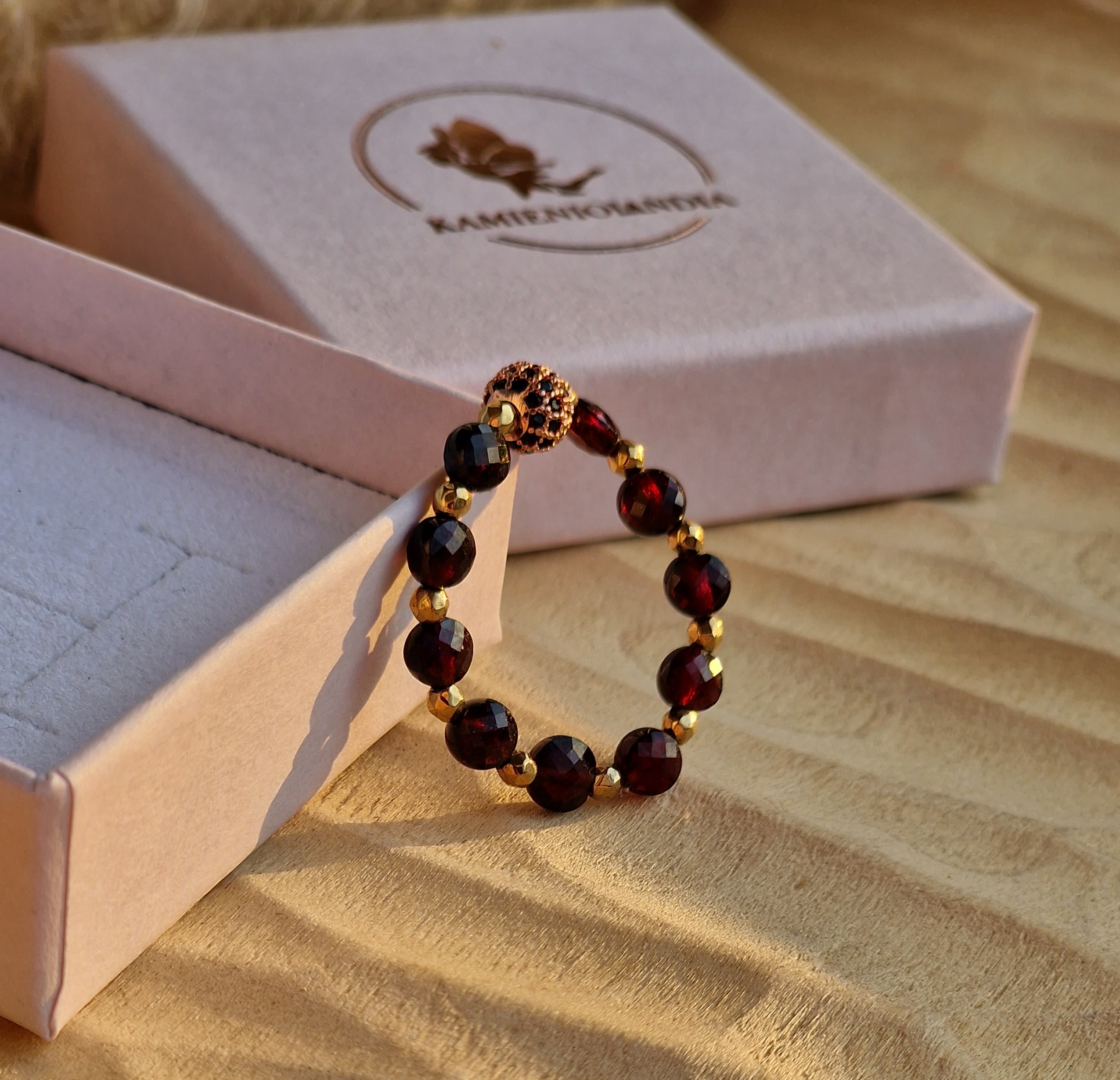 Pierścionek Granat, Hematyt, miedziana kulka z cyrkoniami - obrazek 3