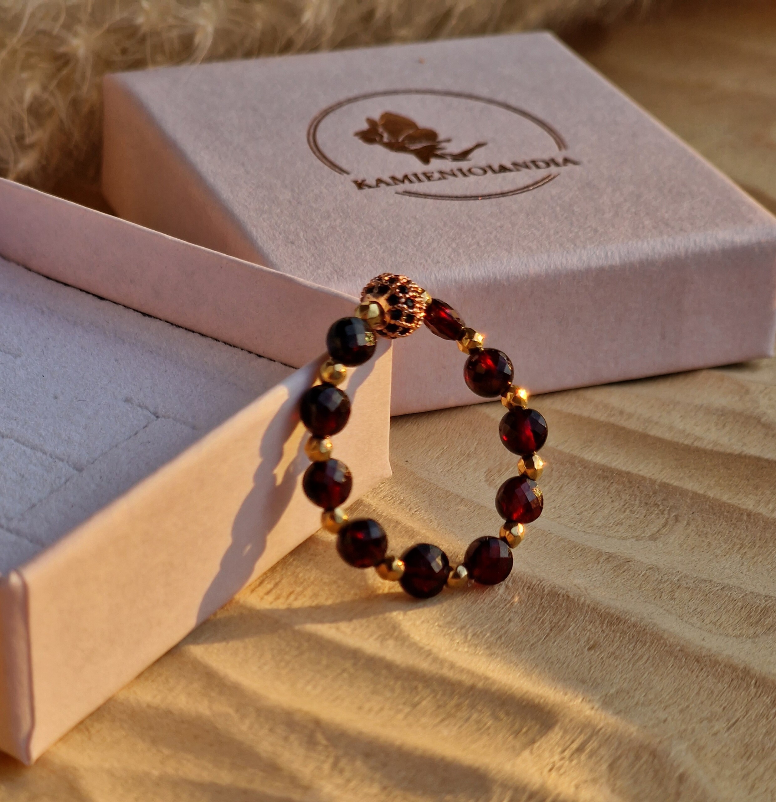 Pierścionek Granat, Hematyt, miedziana kulka z cyrkoniami - obrazek 2