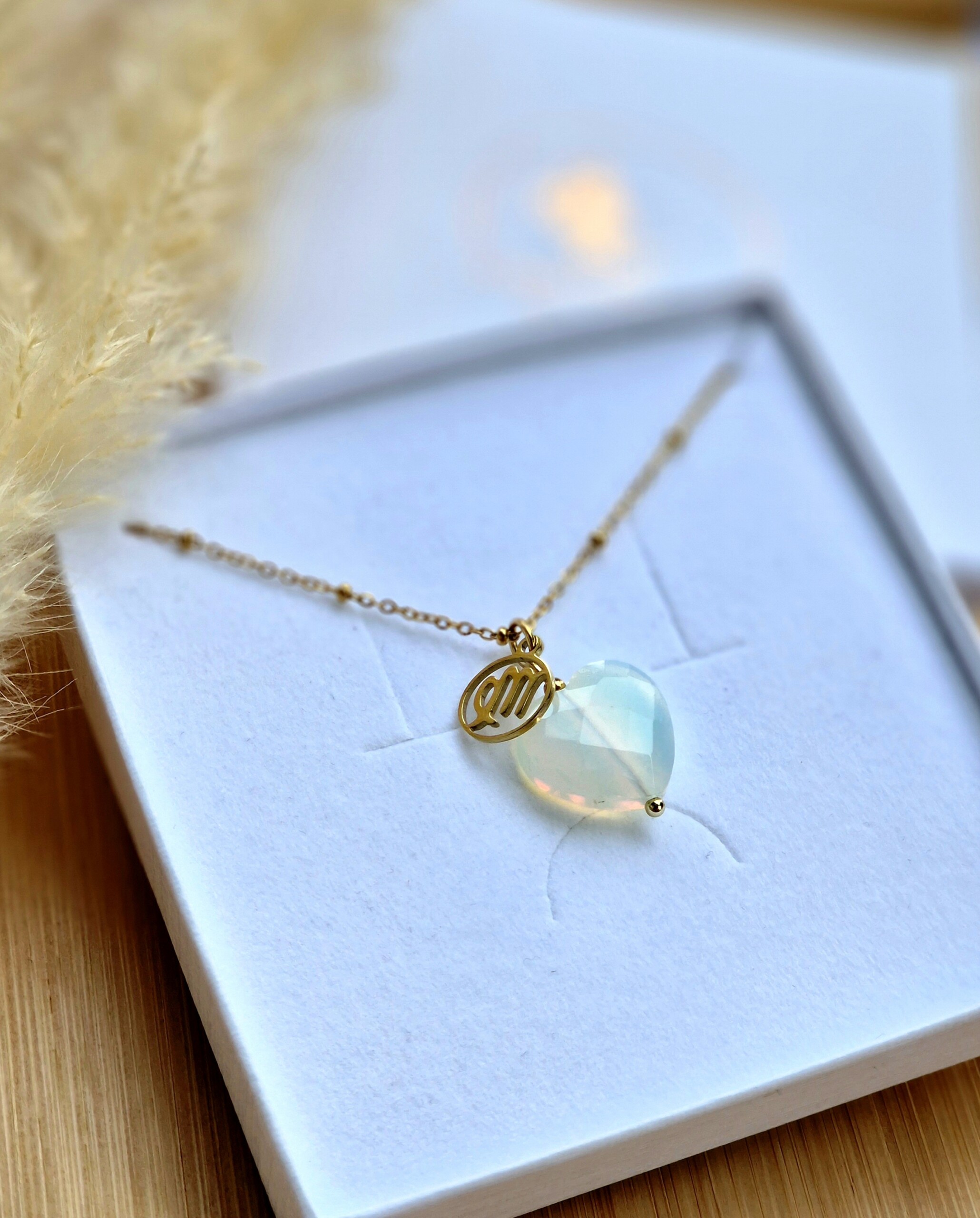 Naszyjnik Opal serce ze znakiem zodiaku