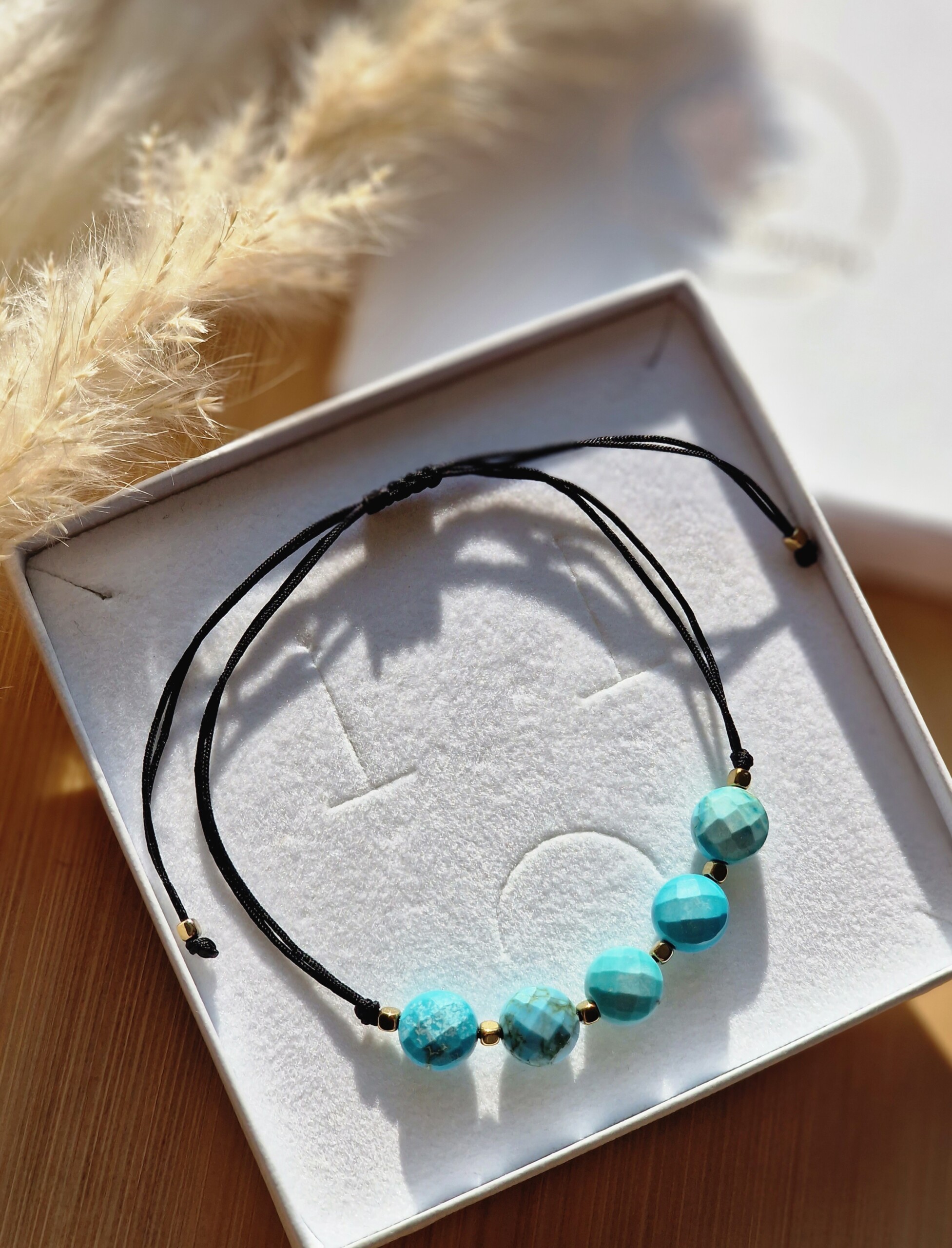 Bransoletka na sznurku Turkus - obrazek 3