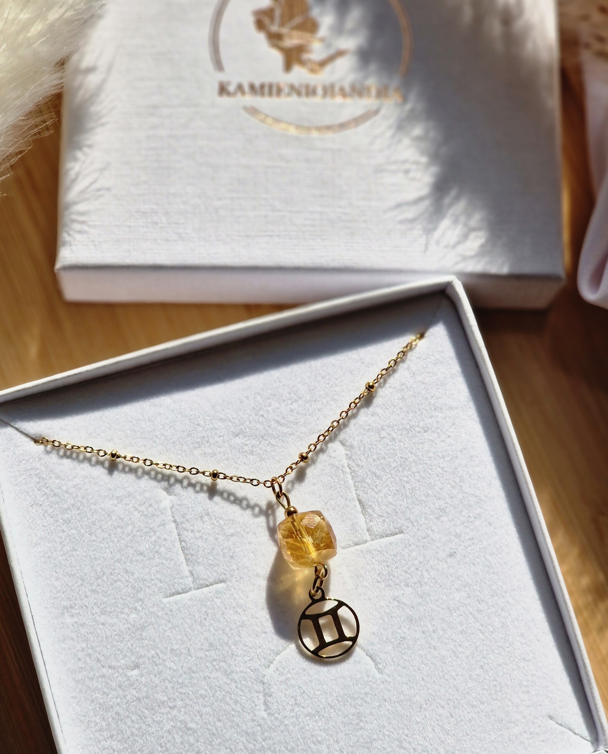 Naszyjnik Cytryn serce ze znakiem zodiaku kostka Strefa okazji - obrazek 2