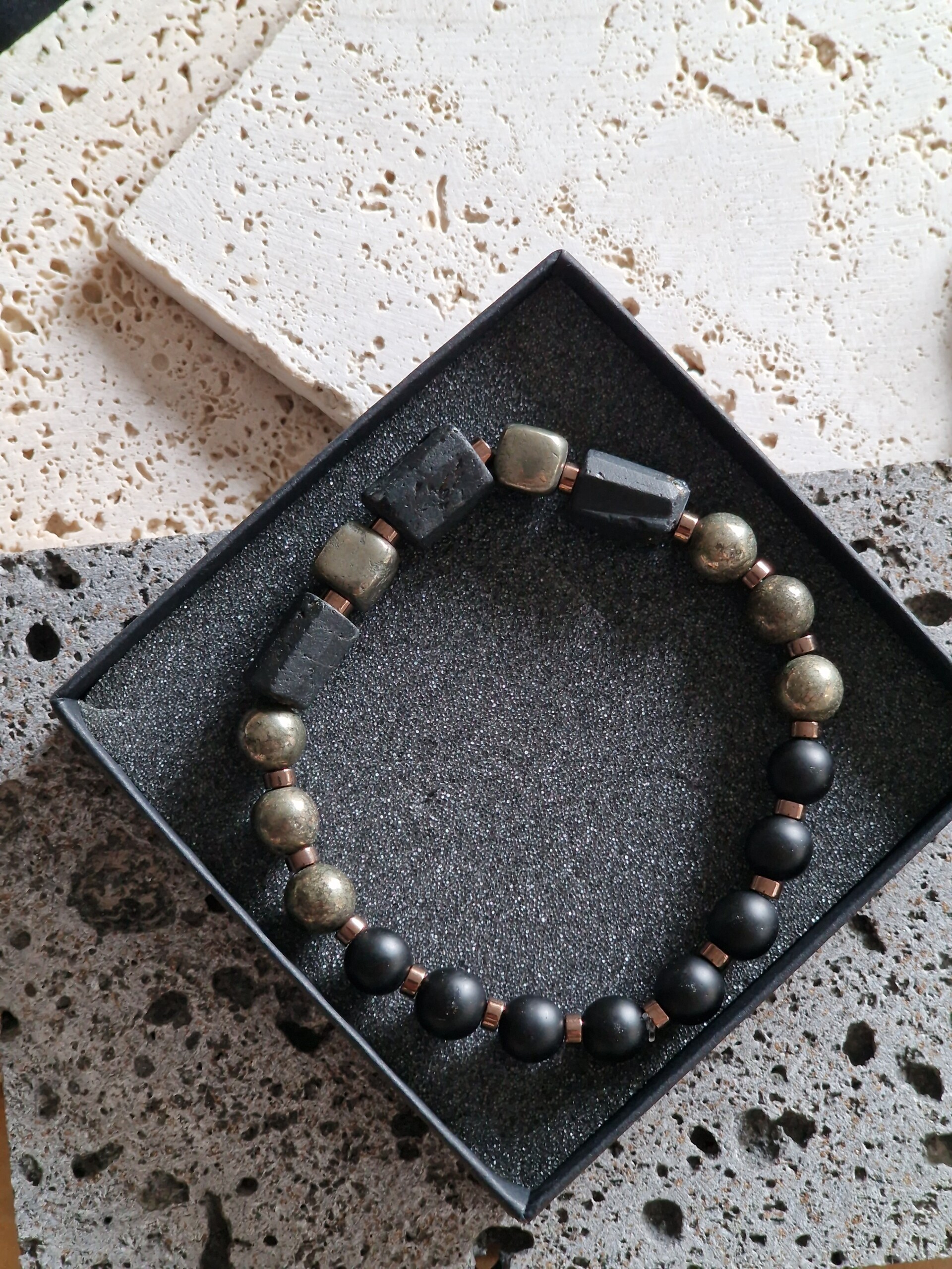 Bransoletka męska Turmalin, Piryt, Lawa wulkaniczna, Hematyt