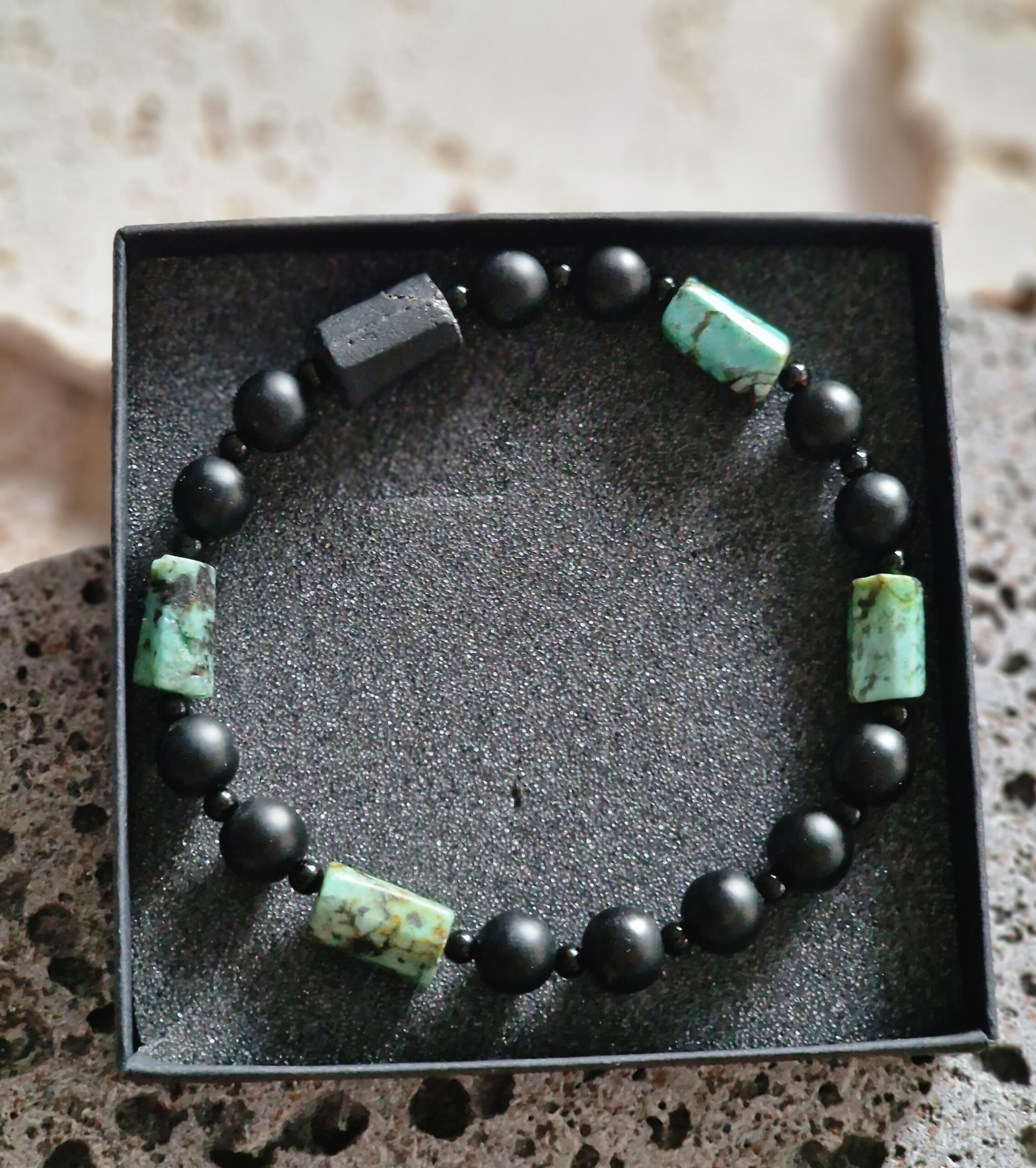 Bransoletka męska Turmalin, Turkus Afrykański, Onyks, Lawa wulkaniczna - obrazek 2