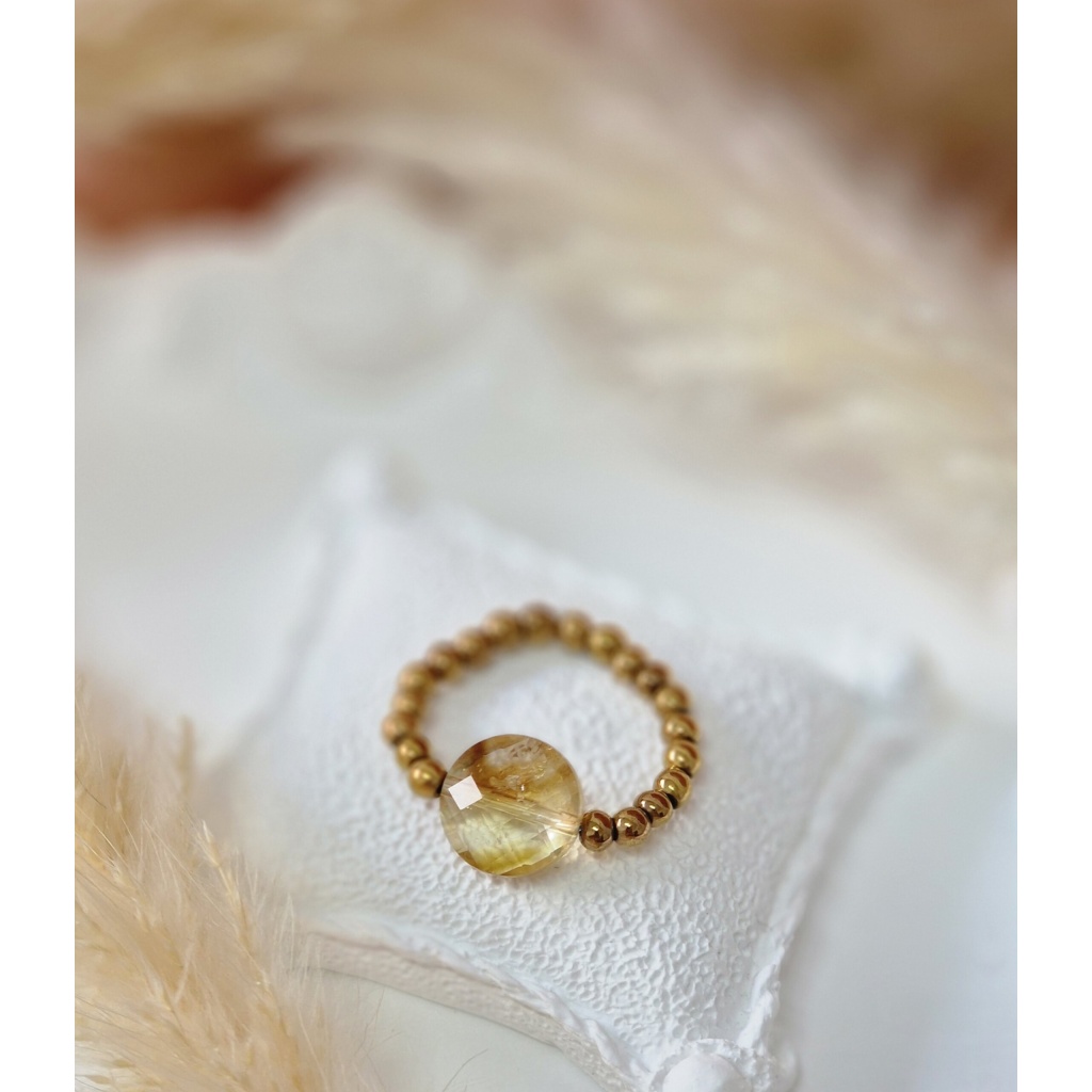 Pierścionek Cytryn, Hematyt