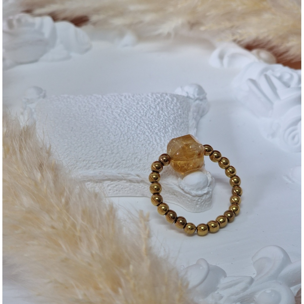 Pierścionek Cytryn, Hematyt