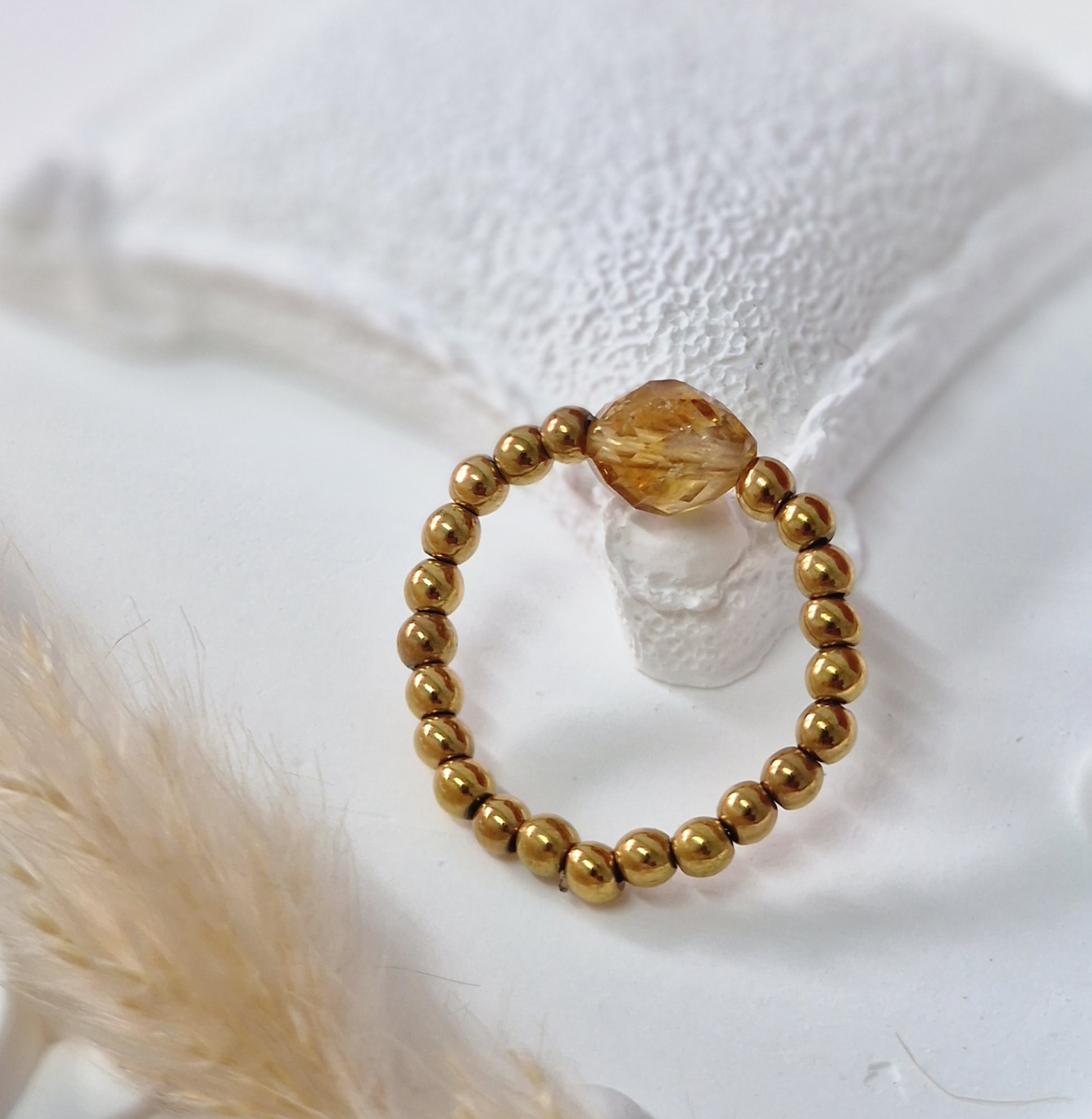 Pierścionek Cytryn, Hematyt