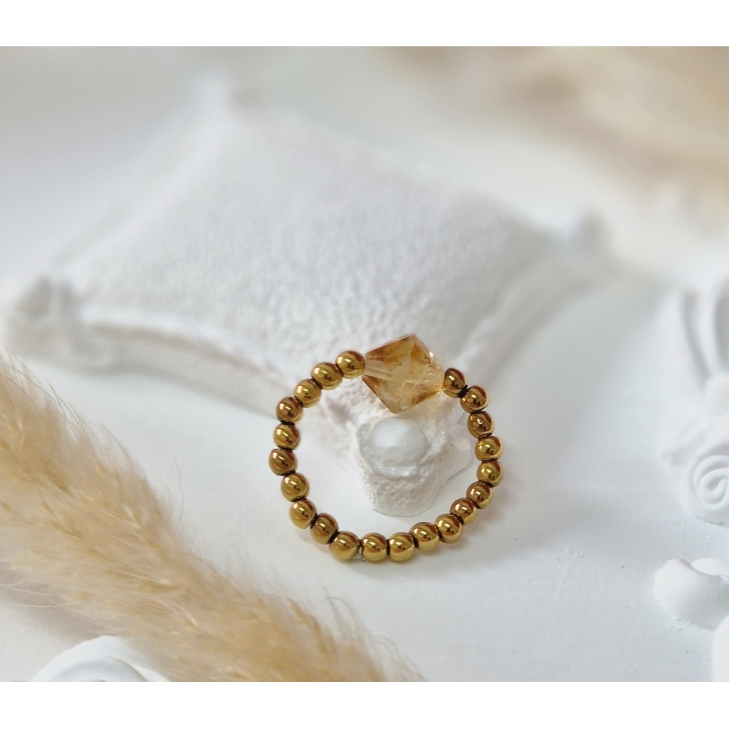 Pierścionek Cytryn, Hematyt