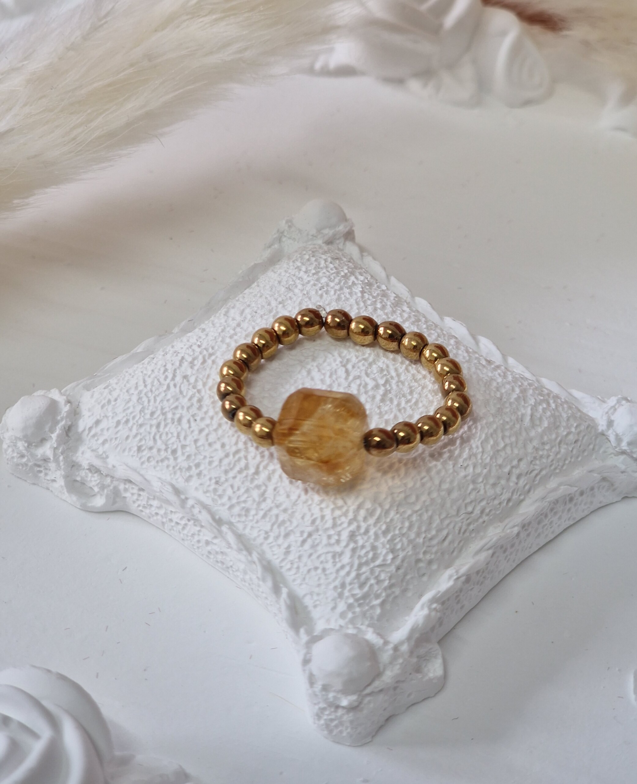 Pierścionek Cytryn, Hematyt