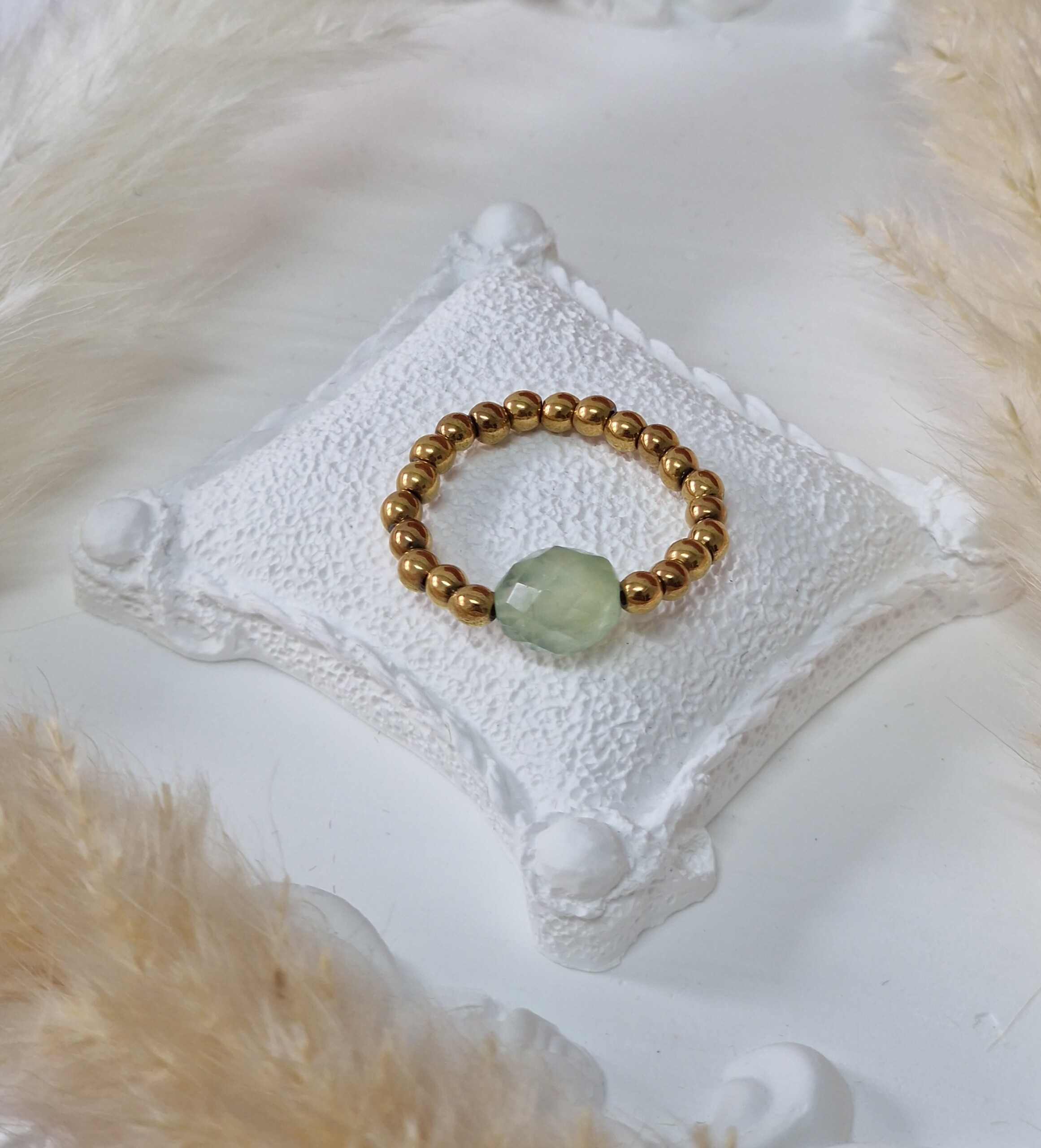 Pierścionek Prehnit, Hematyt