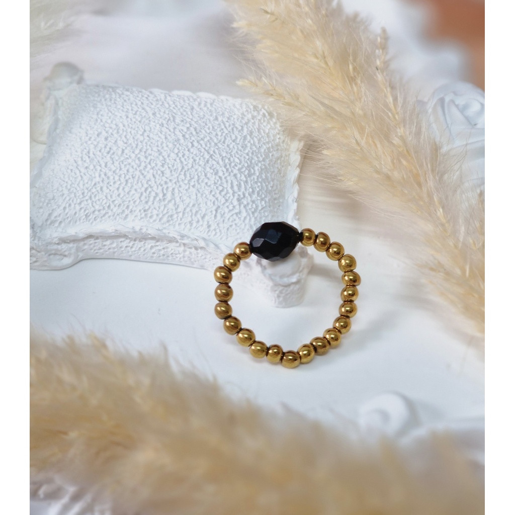 Pierścionek Turmalin, Hematyt