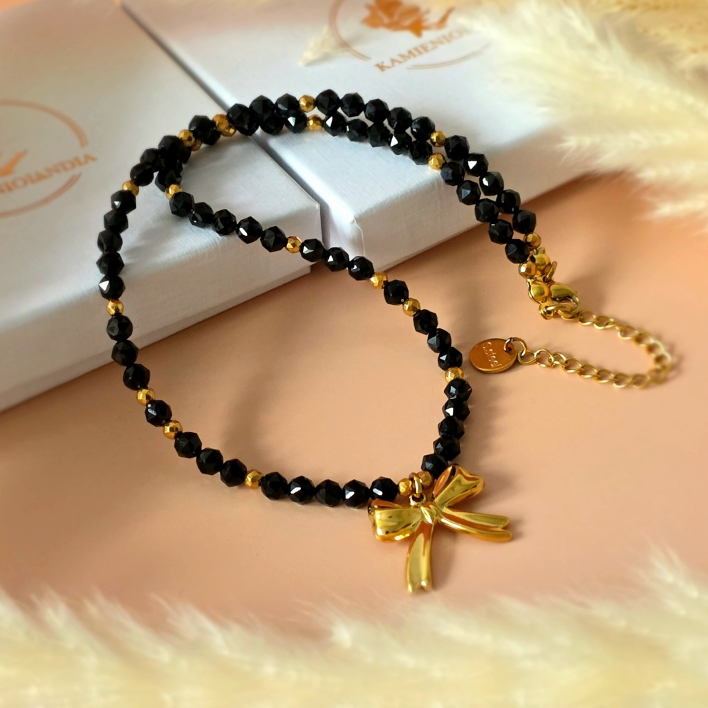 Naszyjnik z kokardką Spinel, Hematyt